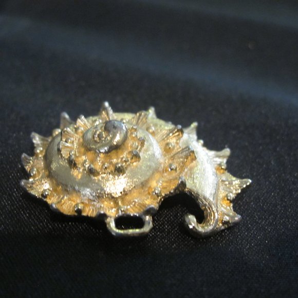 Vintage moonshell belt buckle